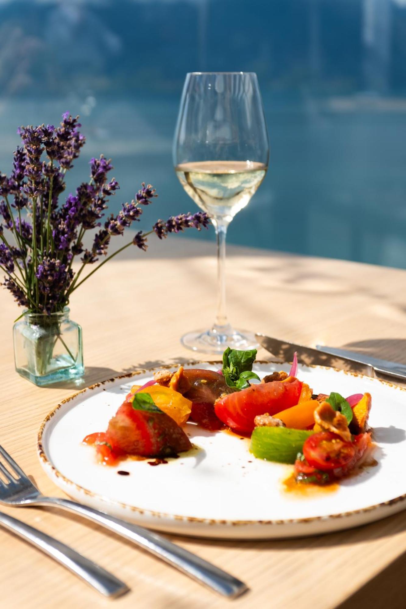 Baron Tavernier Hotel Restaurant & Spa เชเบรอส์ ภายนอก รูปภาพ